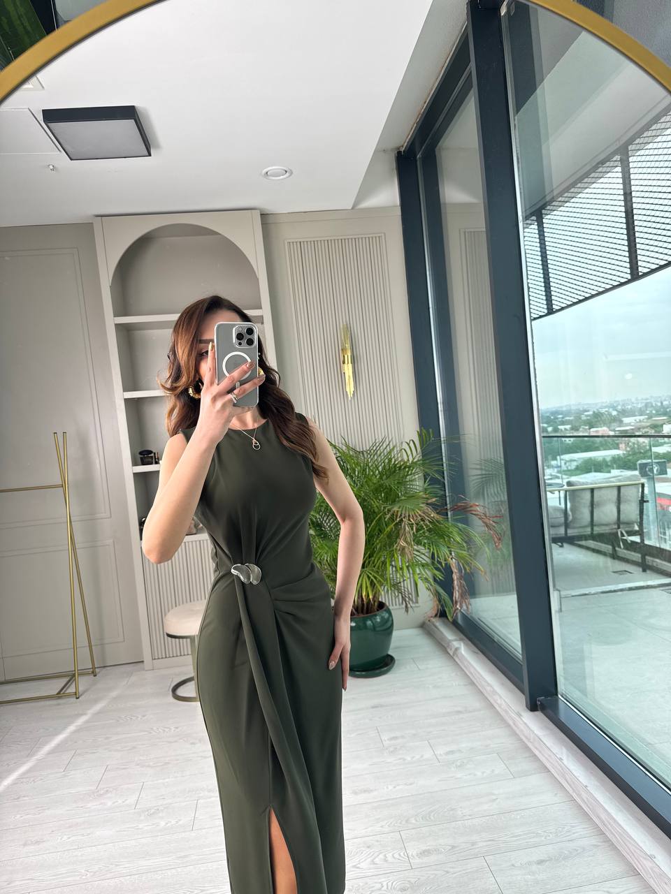 Haki%20Bel%20Metal%20Toka%20Detaylı%20Tensel%20Krep%20Kumaş%20Elbise
