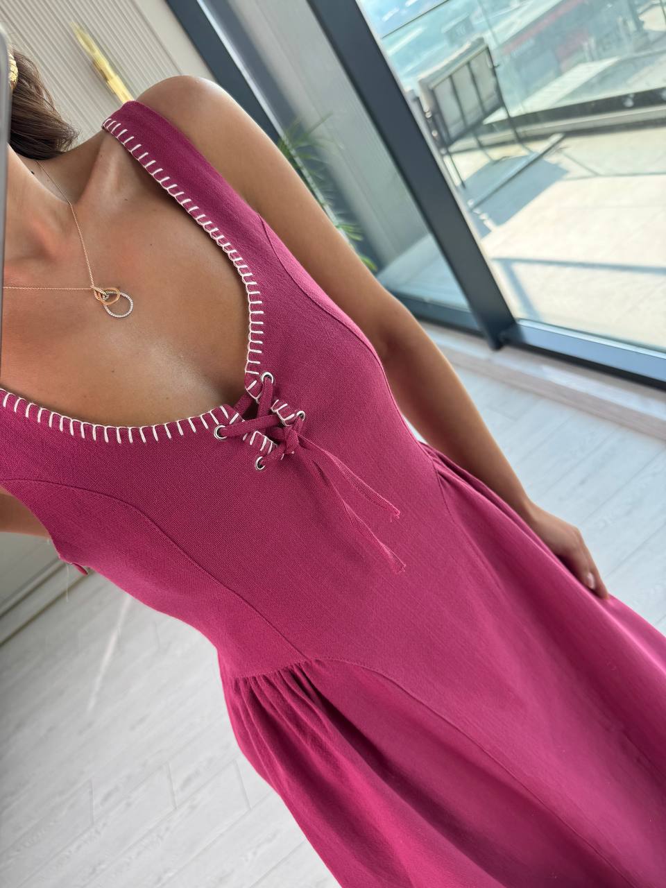 Bordo%20Yaka%20Detaylı%20Lüks%20Kalite%20Tok%20Keten%20Elbise