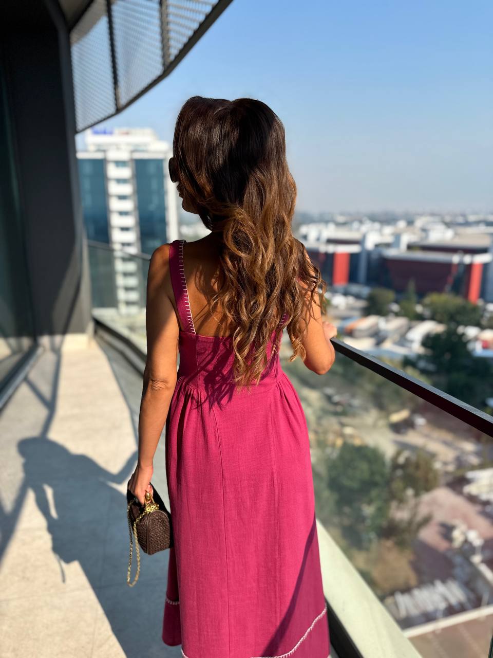 Bordo%20Yaka%20Detaylı%20Lüks%20Kalite%20Tok%20Keten%20Elbise