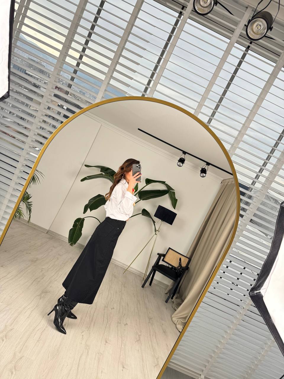Siyah%20Minimal%20Taş%20Detaylı%20Jean%20Etek