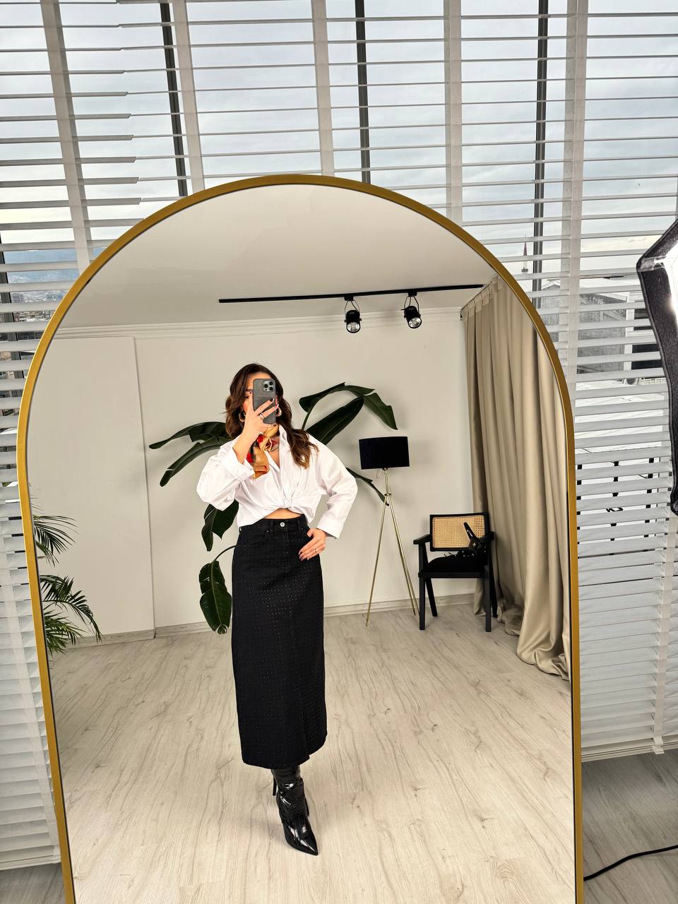 Siyah%20Minimal%20Taş%20Detaylı%20Jean%20Etek
