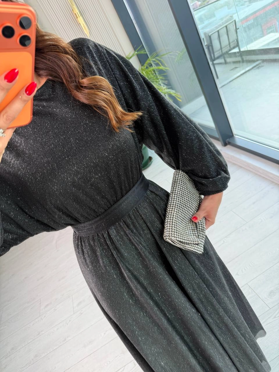 Siyah%20Işıltılı%20Full%20Astarlı%20Maxi%20Boy%20Kuşaklı%20Elbise