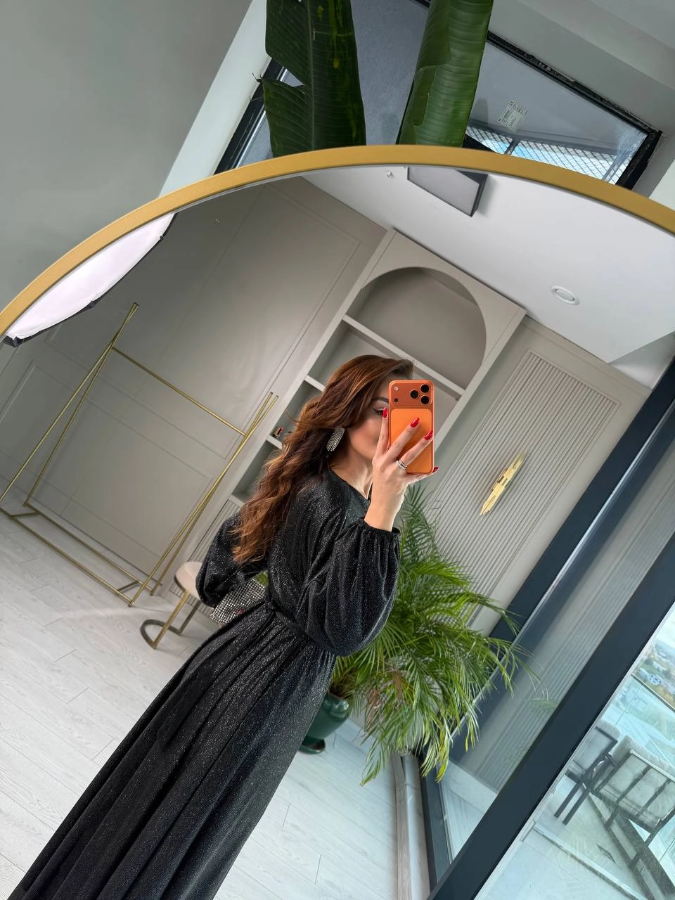 Siyah%20Işıltılı%20Full%20Astarlı%20Maxi%20Boy%20Kuşaklı%20Elbise