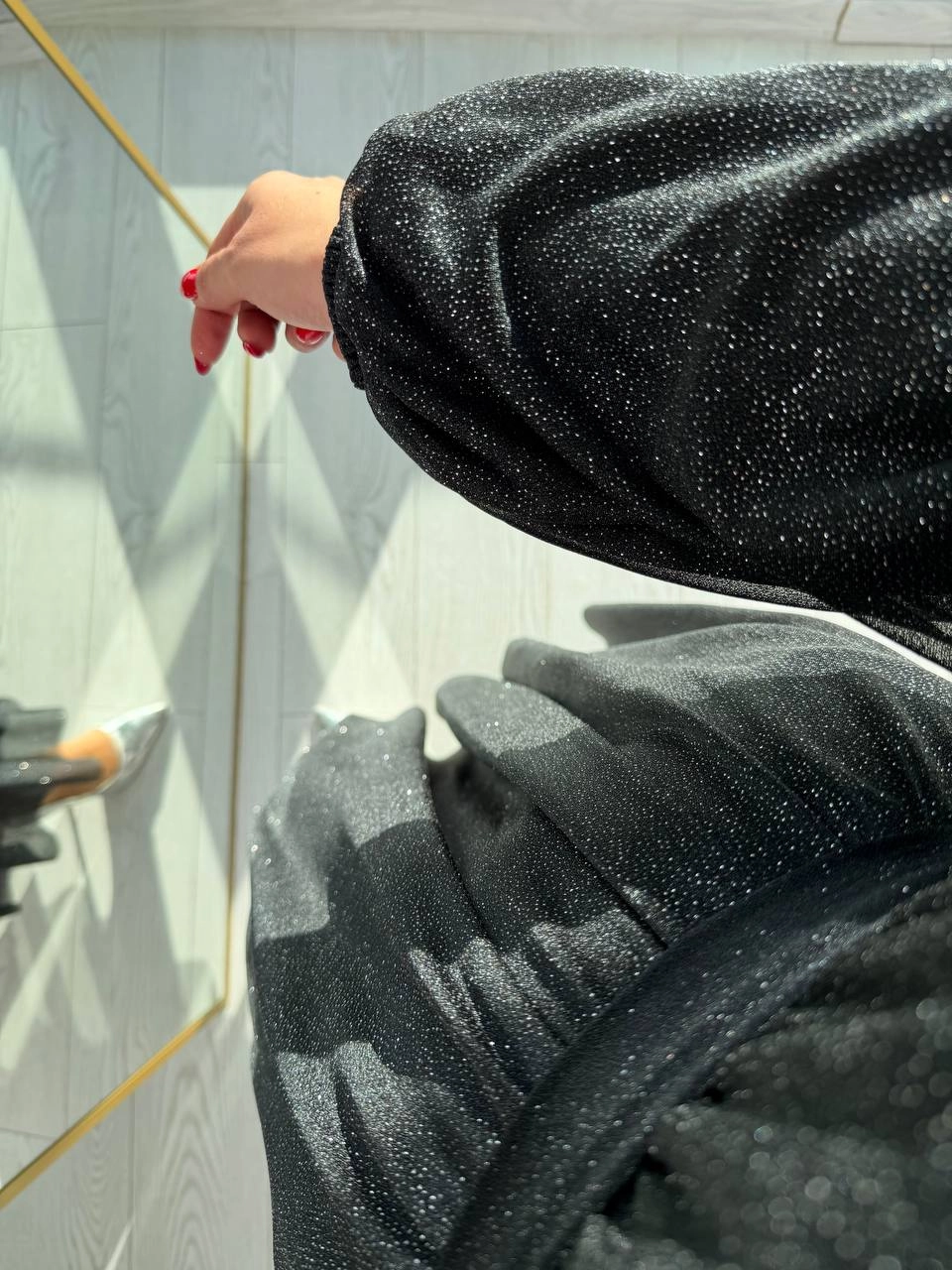 Siyah%20Işıltılı%20Full%20Astarlı%20Maxi%20Boy%20Kuşaklı%20Elbise