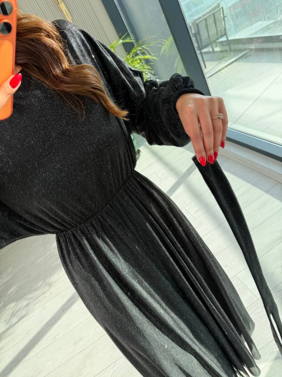 Siyah%20Işıltılı%20Full%20Astarlı%20Maxi%20Boy%20Kuşaklı%20Elbise