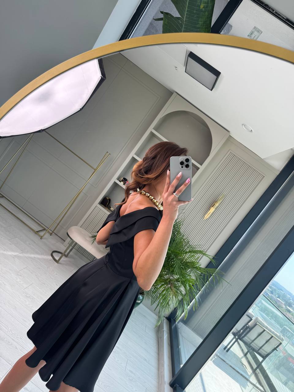 Tasarım%20Siyah%20Yaka%20Detay%20Lüks%20Kalite%20Saten%20Elbise