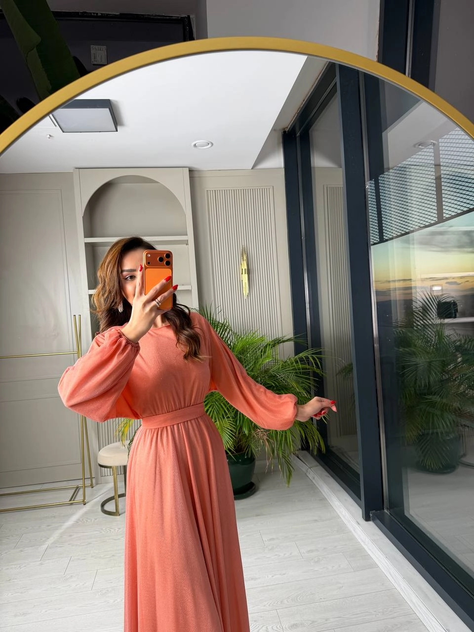 Yavruağzı%20Işıltılı%20Full%20Astarlı%20Maxi%20Boy%20Kuşaklı%20Elbise