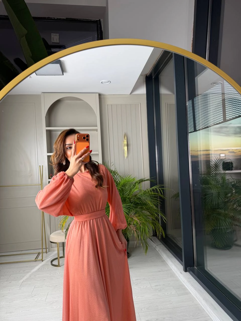 Yavruağzı%20Işıltılı%20Full%20Astarlı%20Maxi%20Boy%20Kuşaklı%20Elbise