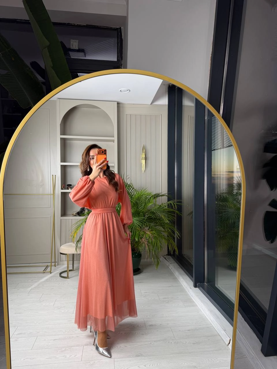 Yavruağzı%20Işıltılı%20Full%20Astarlı%20Maxi%20Boy%20Kuşaklı%20Elbise