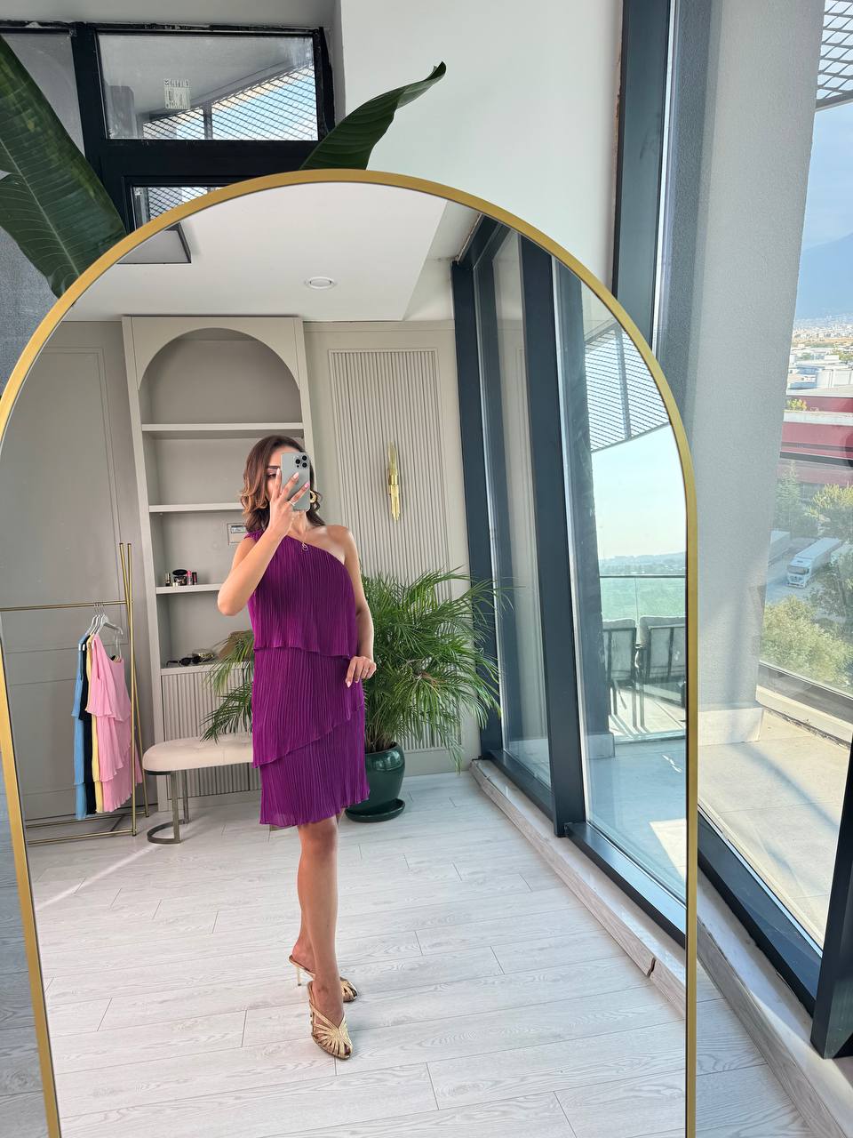 Mor%20Tek%20Kol%20İnce%20Piliseli%20Astarlı%20Şifon%20Elbise