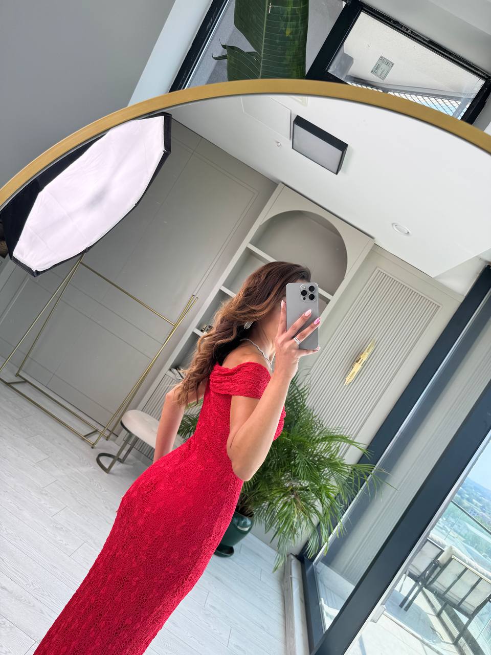 Kırmızı%20Tasarım%20Kayık%20Yaka%20Astarlı%20Likralı%20Dantel%20Elbise