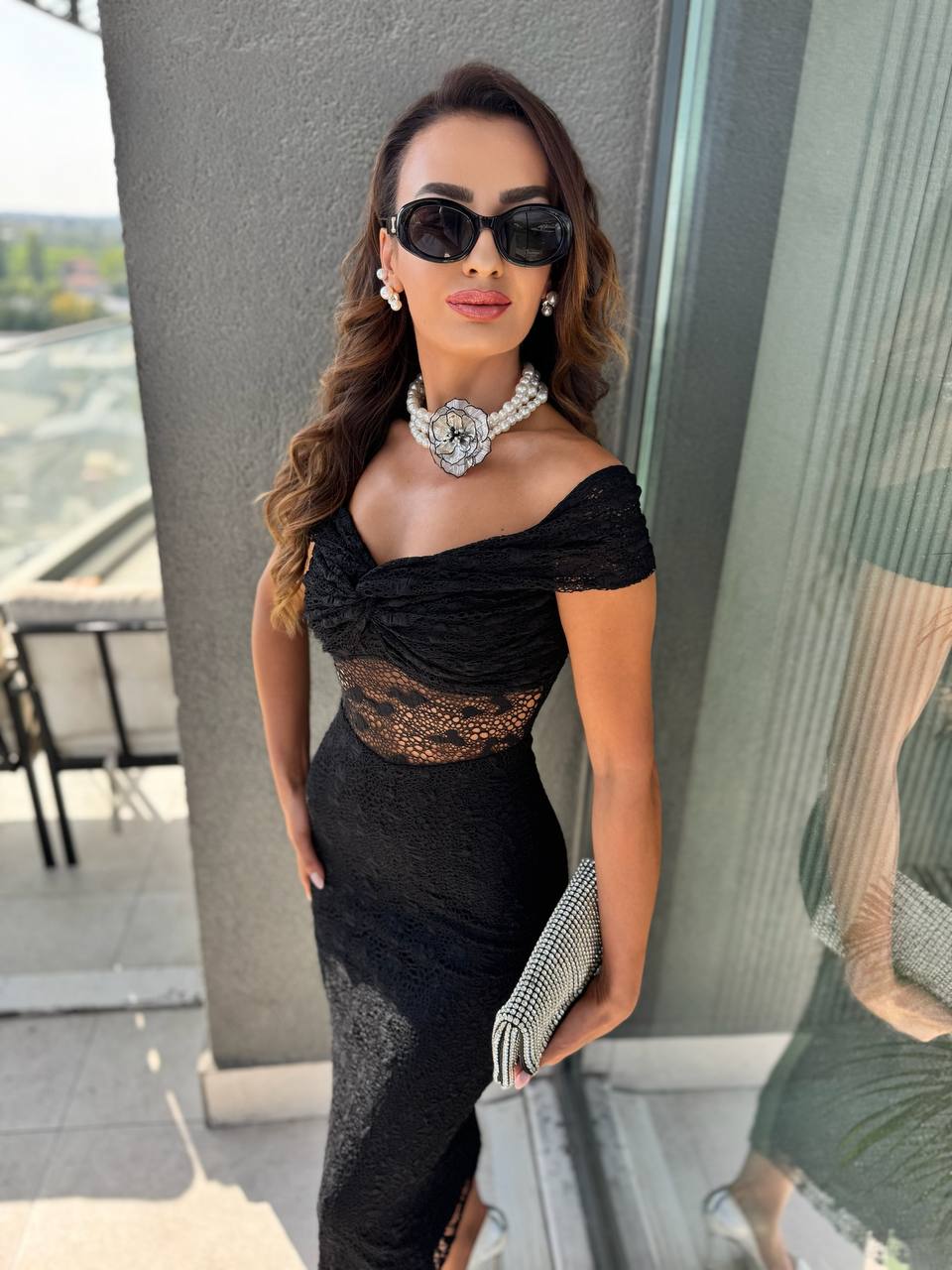 Tasarım%20Kayık%20Yaka%20Astarlı%20Likralı%20Dantel%20Elbise