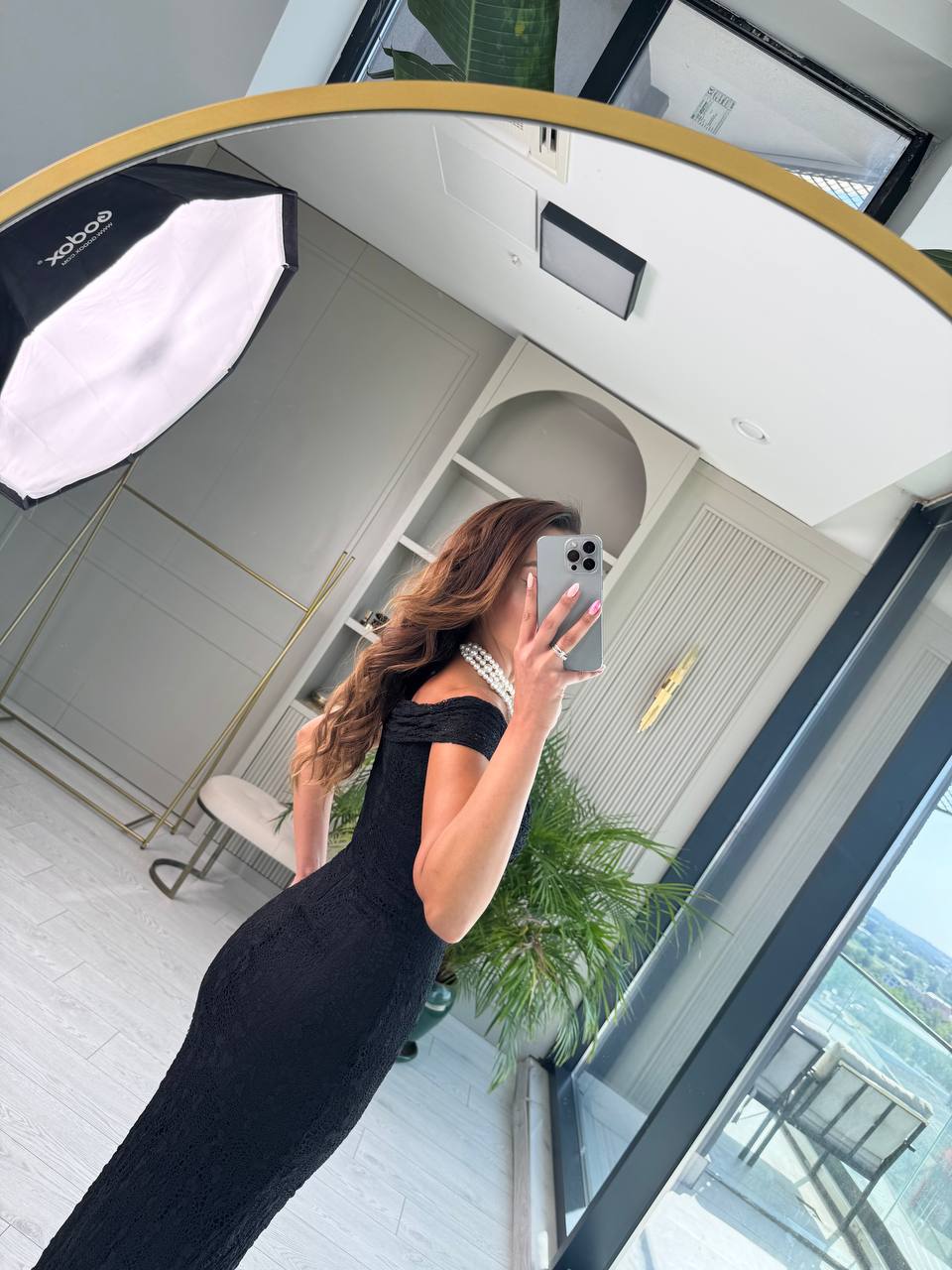 Tasarım%20Kayık%20Yaka%20Astarlı%20Likralı%20Dantel%20Elbise