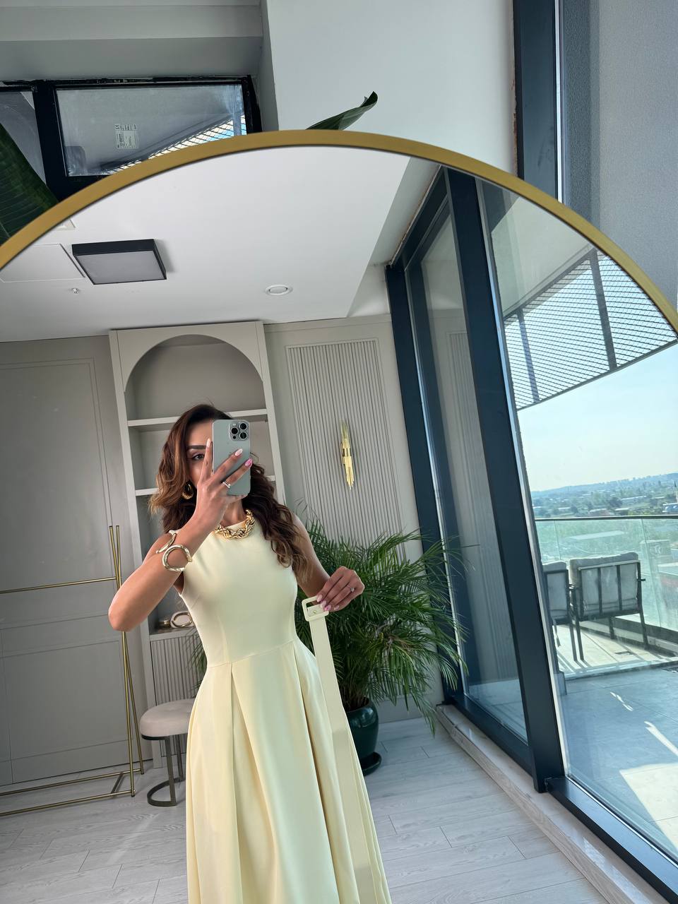 Sarı%20Kemerli%20Cepli%20Atlas%20Kumaş%20Elbise