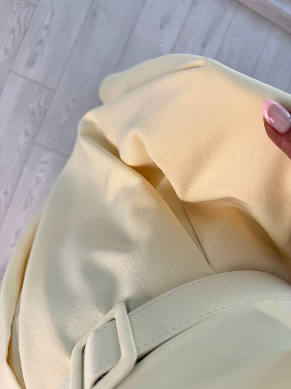 Sarı%20Kemerli%20Cepli%20Atlas%20Kumaş%20Elbise