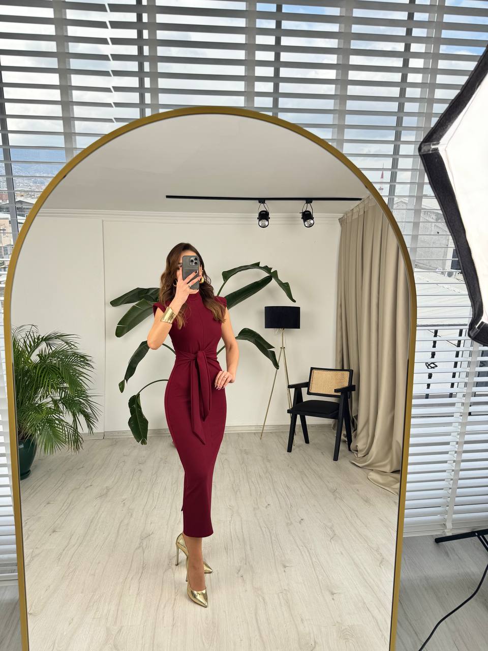 Bordo%20Vatkalı%20Bel%20Bağlama%20Detay%20Krep%20Kumaş%20Kalem%20Elbise