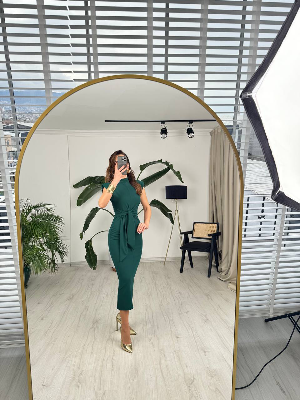 Zümrüt%20Vatkalı%20Bel%20Bağlama%20Detay%20Krep%20Kumaş%20Kalem%20Elbise