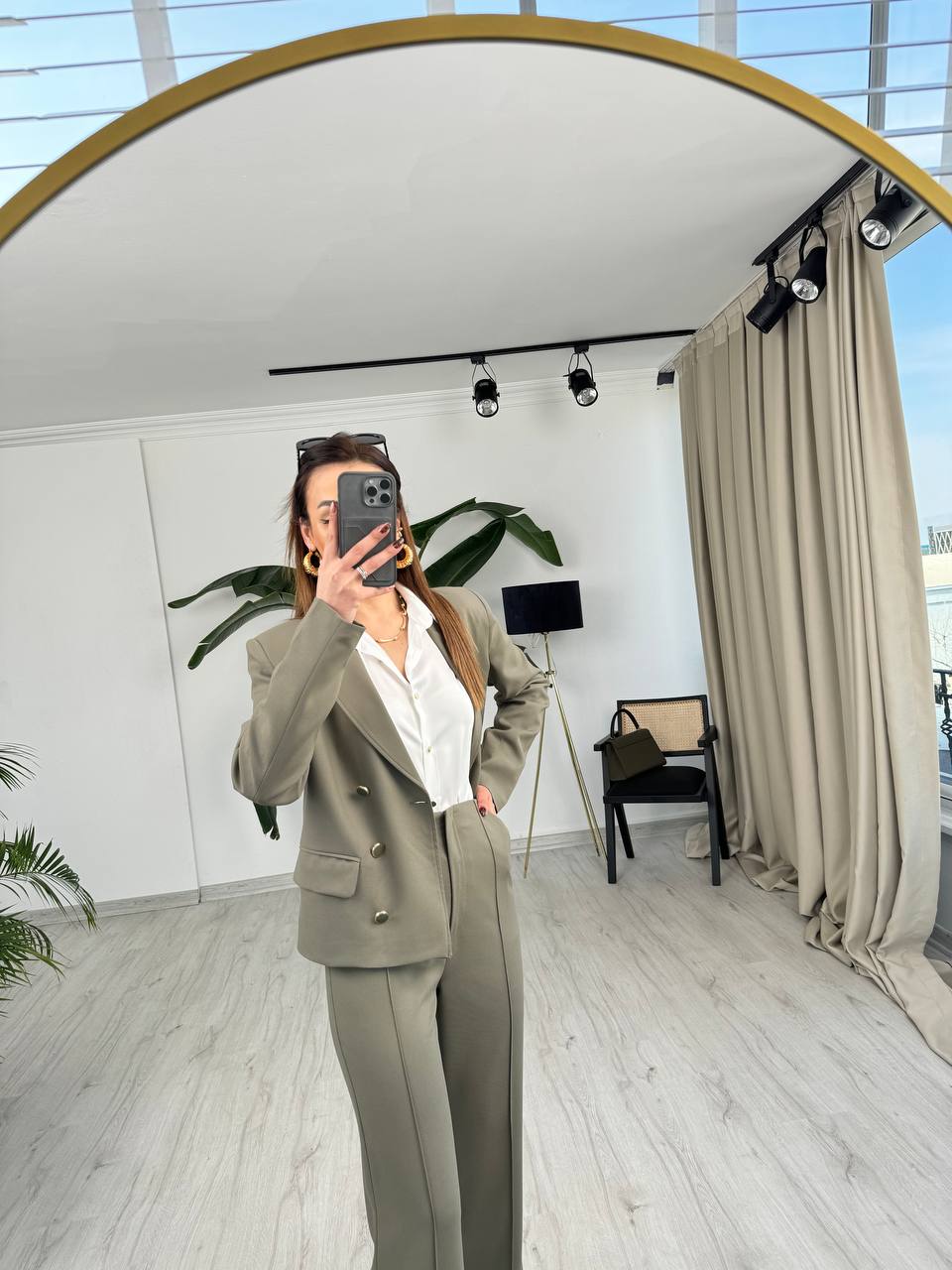 Soft%20Yeşil%20Premium%20Seri%20Düğme%20Detaylı%20Pantolon%20Ve%20Ceket%20Takım