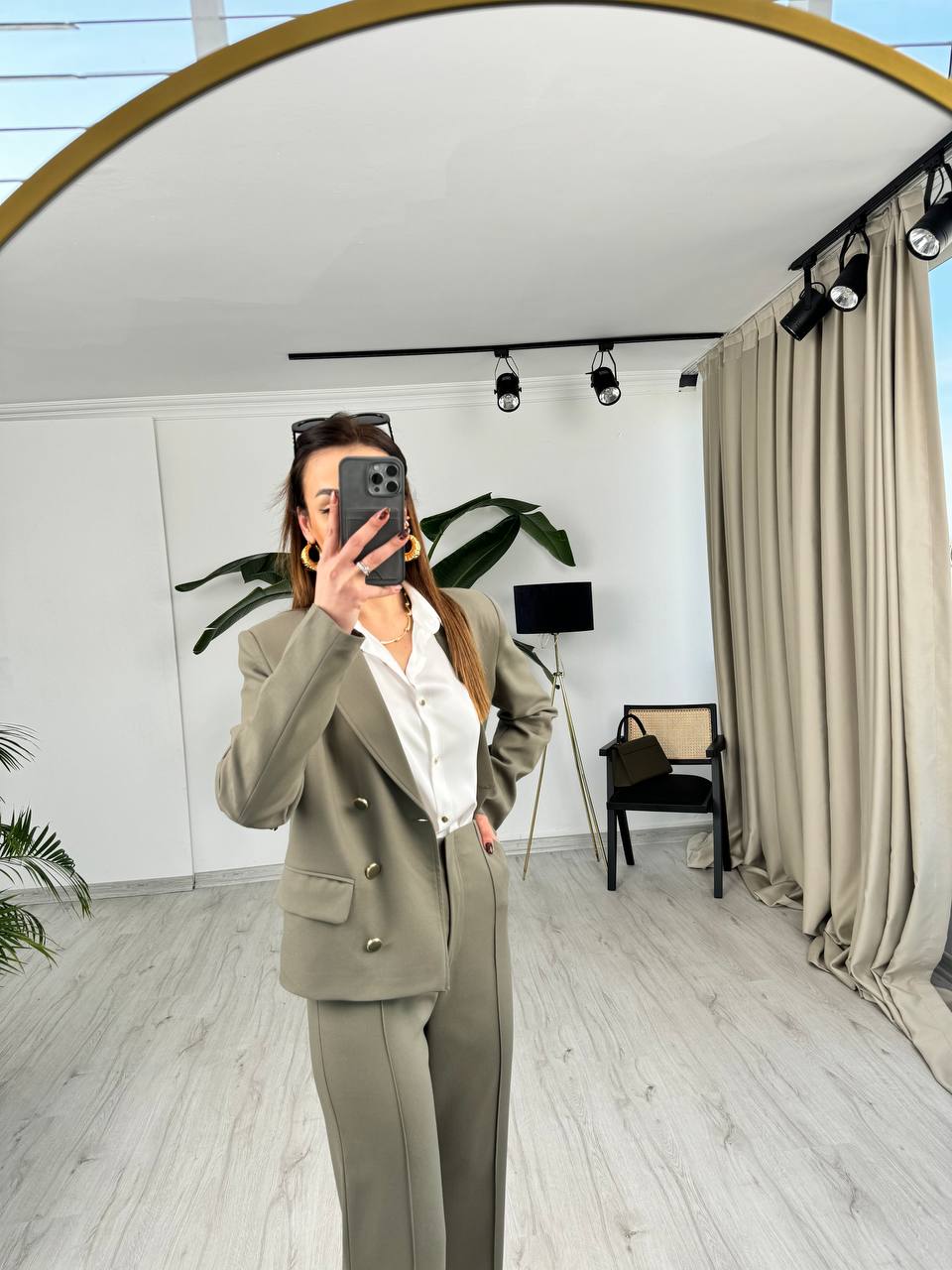 Soft%20Yeşil%20Premium%20Seri%20Düğme%20Detaylı%20Pantolon%20Ve%20Ceket%20Takım