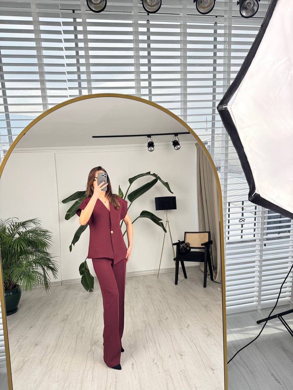 Bordo%20Tok%20Krep%20Kumaş%20Gold%20Düğme%20Ceket%20Pantolon%20Takım