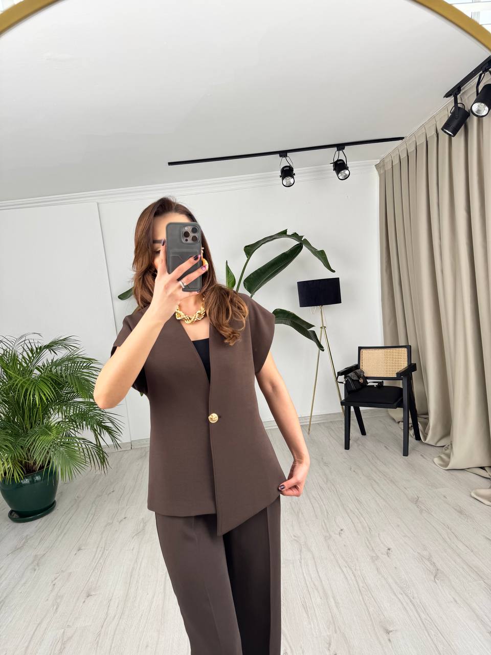 Kahverengi%20Tok%20Krep%20Kumaş%20Gold%20Düğme%20Ceket%20Pantolon%20Takım