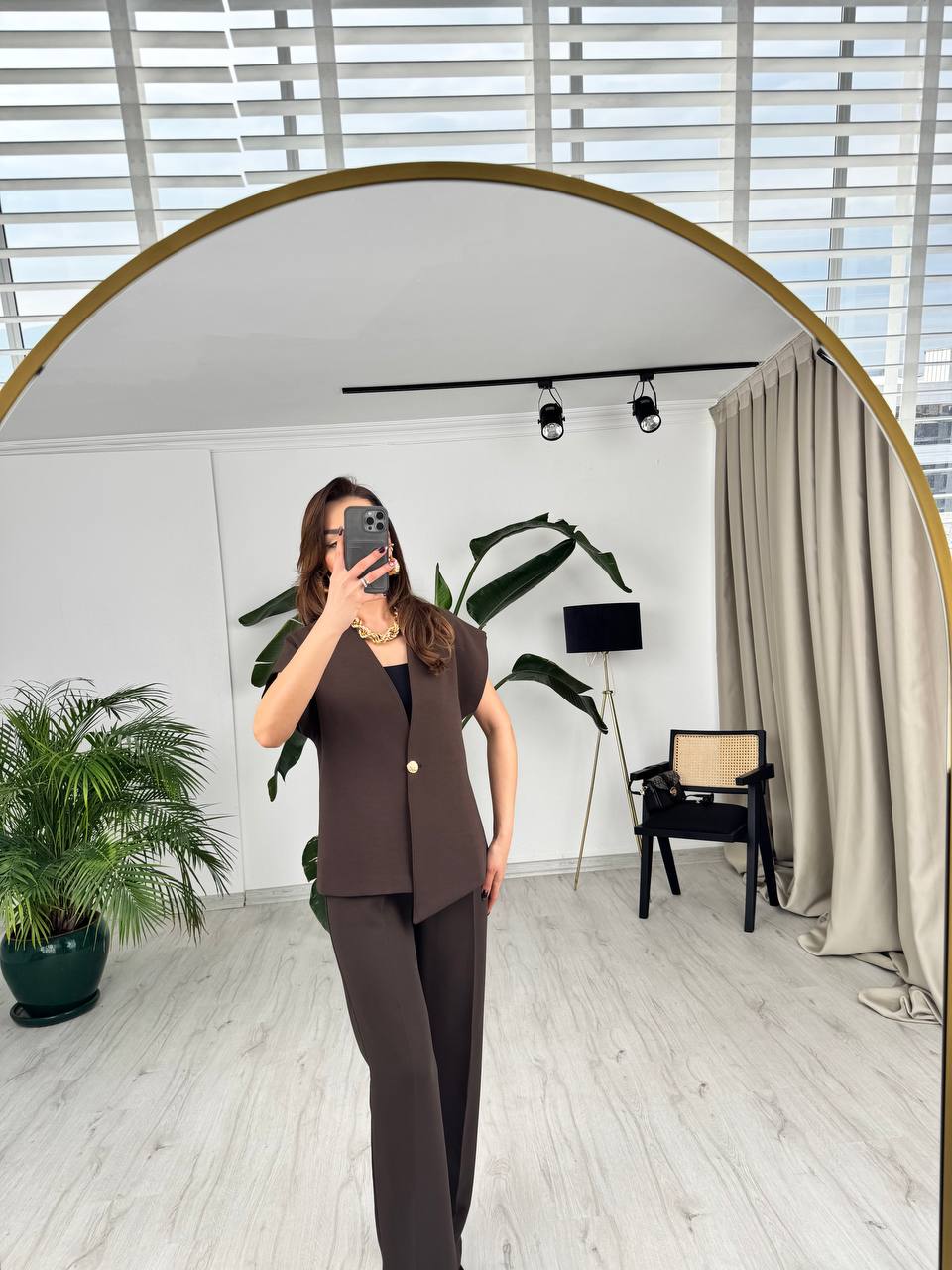 Kahverengi%20Tok%20Krep%20Kumaş%20Gold%20Düğme%20Ceket%20Pantolon%20Takım