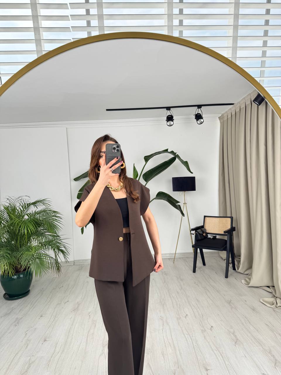 Kahverengi%20Tok%20Krep%20Kumaş%20Gold%20Düğme%20Ceket%20Pantolon%20Takım