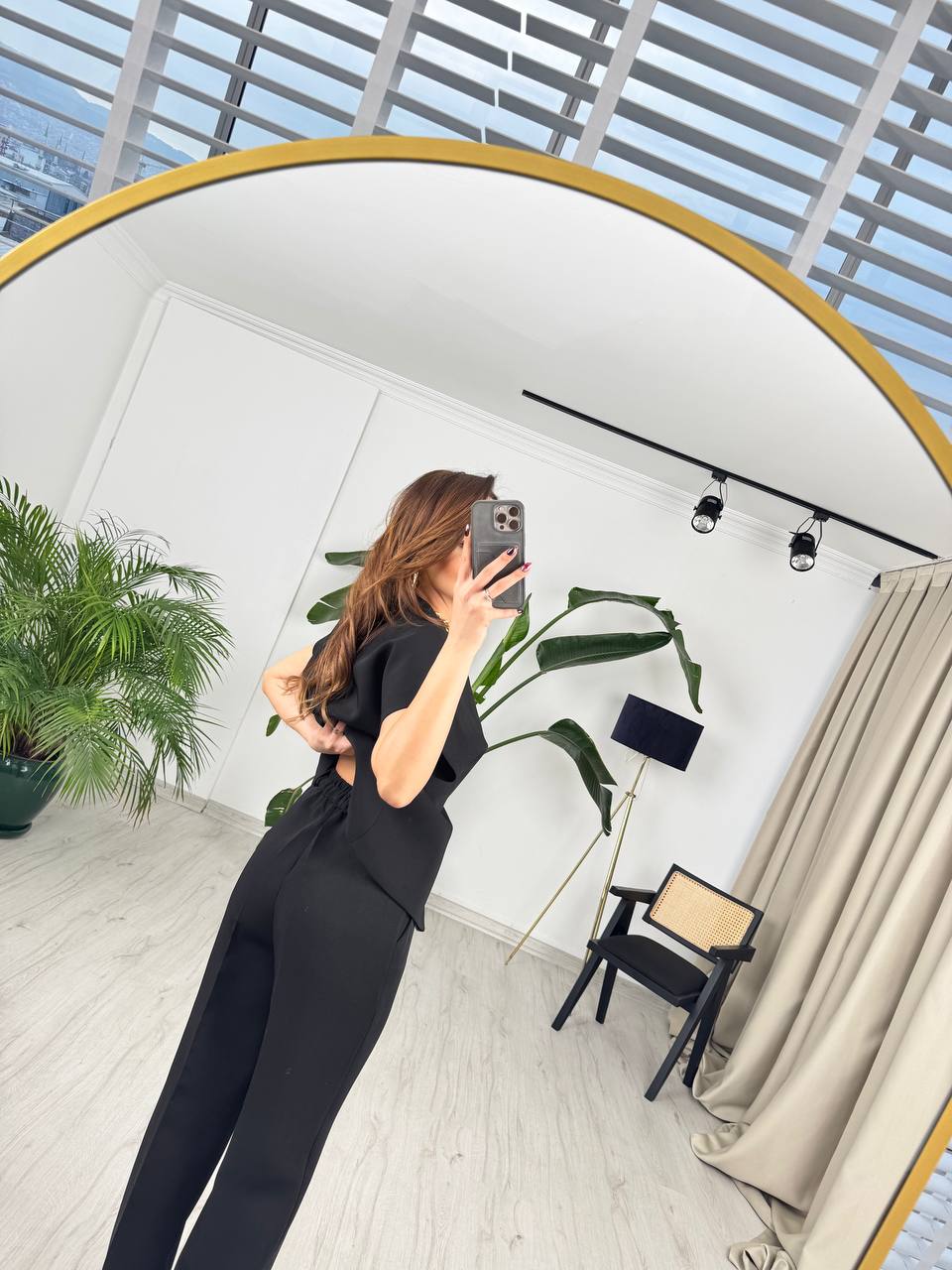 Siyah%20Tok%20Krep%20Kumaş%20Gold%20Düğme%20Ceket%20Pantolon%20Takım