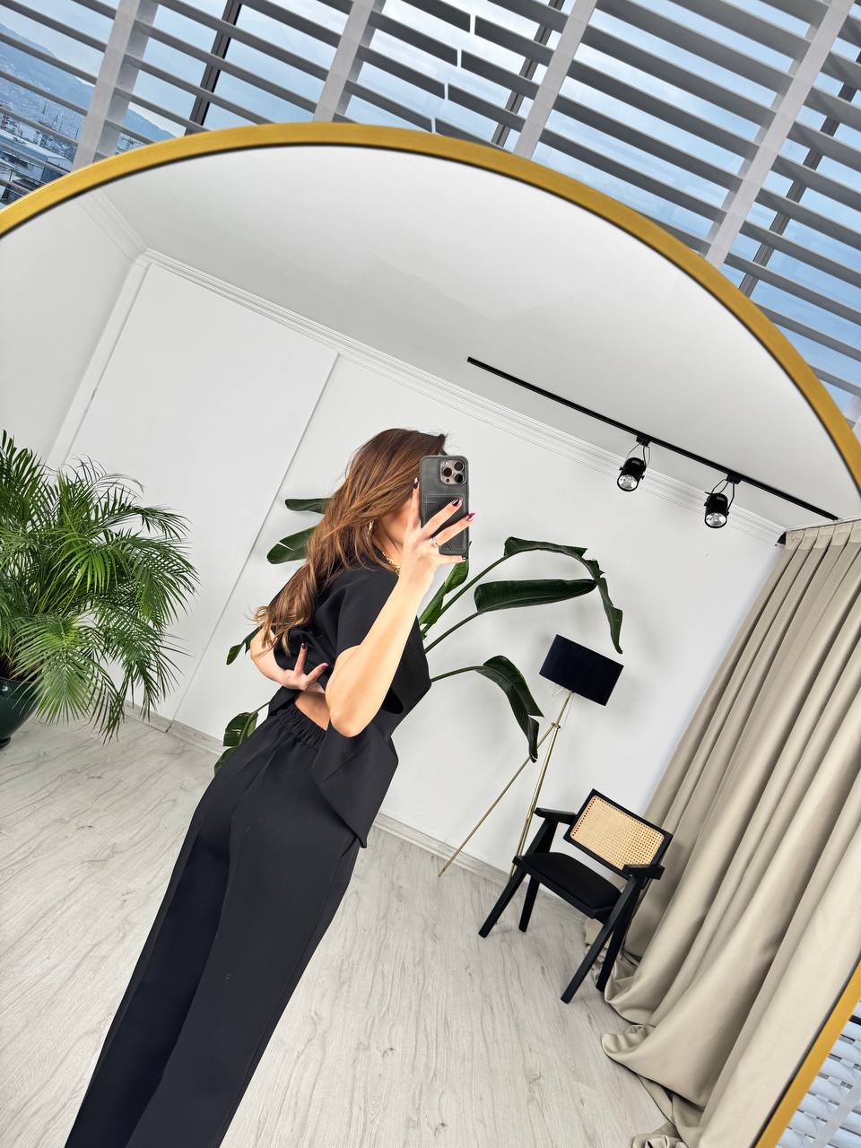Siyah%20Tok%20Krep%20Kumaş%20Gold%20Düğme%20Ceket%20Pantolon%20Takım