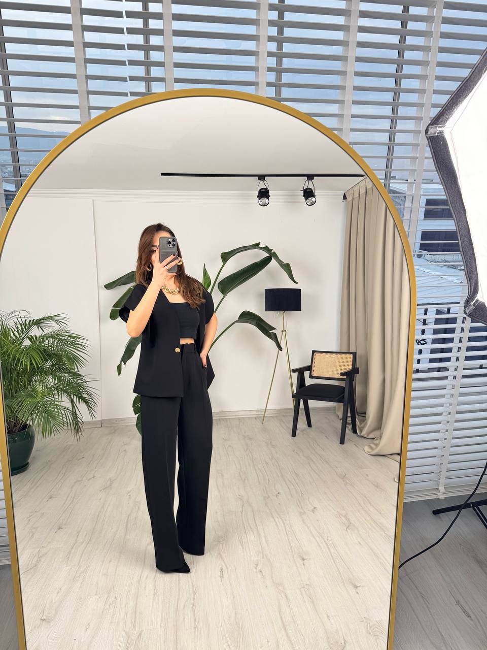 Siyah%20Tok%20Krep%20Kumaş%20Gold%20Düğme%20Ceket%20Pantolon%20Takım