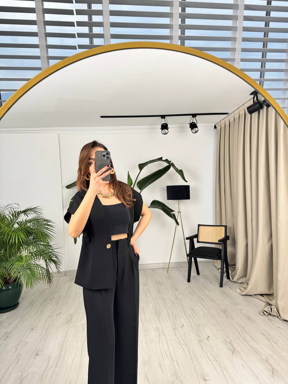 Siyah%20Tok%20Krep%20Kumaş%20Gold%20Düğme%20Ceket%20Pantolon%20Takım