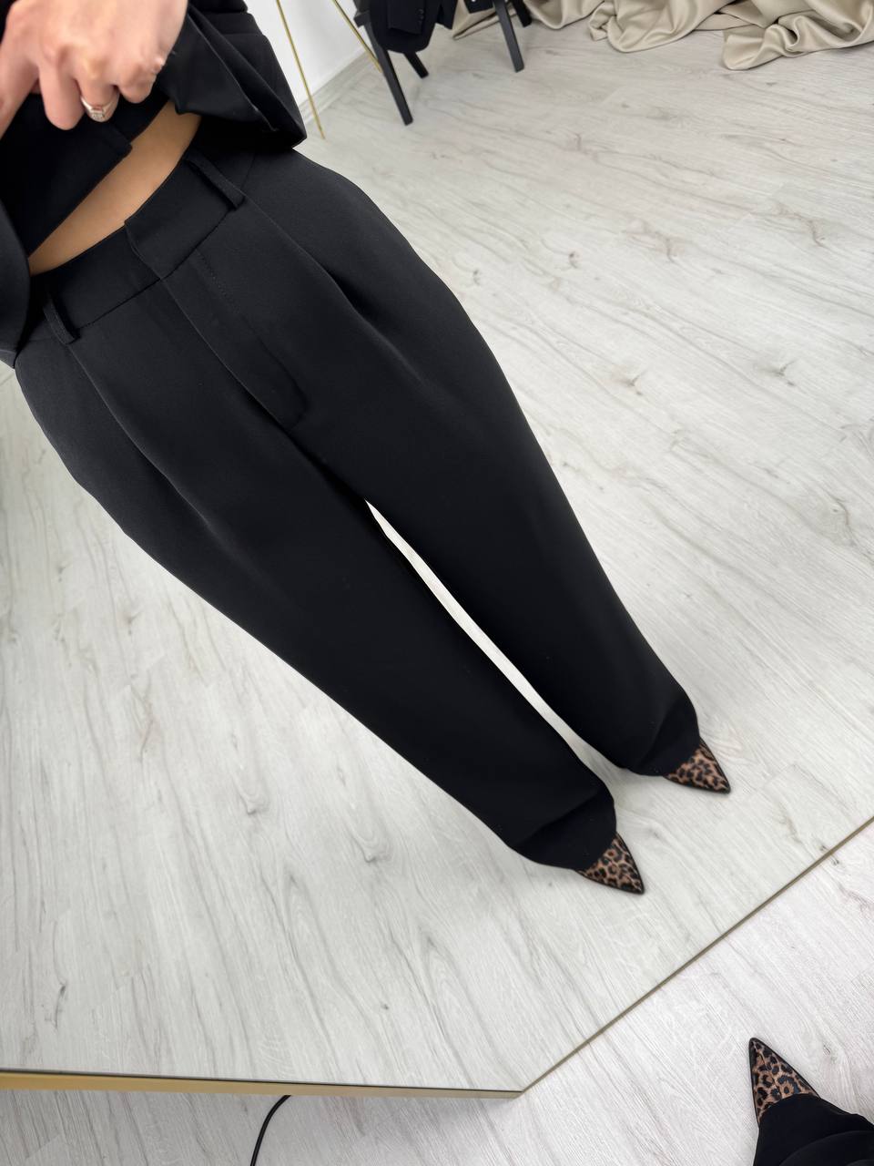 Siyah%20Premium%20Seri%20ithal%20ipekli%20Krep%20Kumaş%20Pantolon