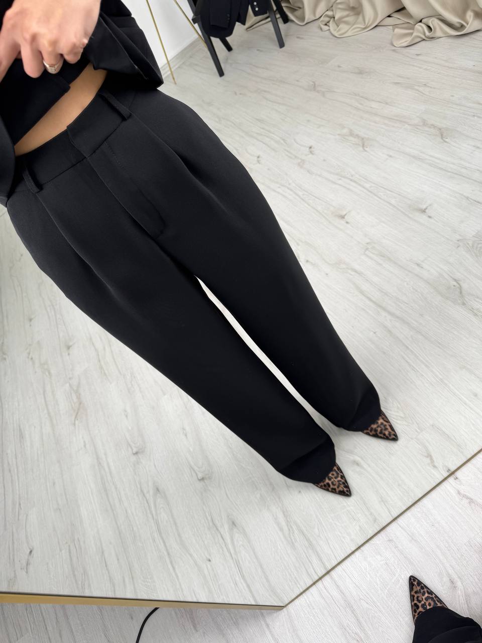 Siyah%20Premium%20Seri%20ithal%20ipekli%20Krep%20Kumaş%20Pantolon
