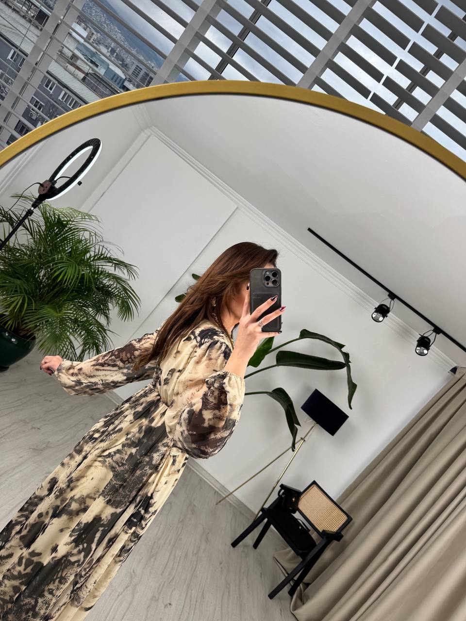 Bej%20Siyah%20Desenli%20Bel%20Detay%20Astarlı%20Maxi%20Boy%20Şifon%20Elbise