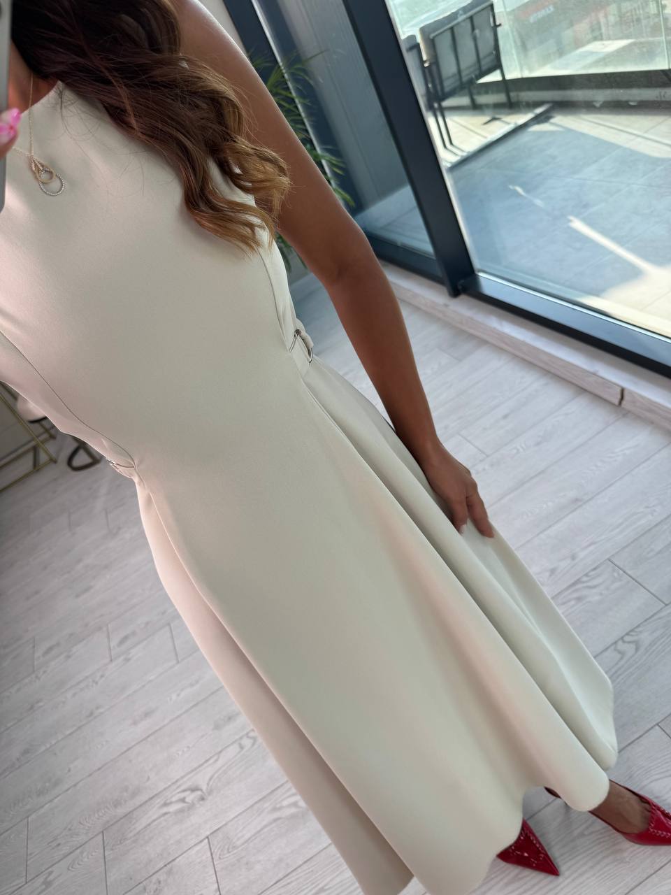 Taş%20Rengi%20Bel%20Kemer%20Detaylı%20Double%20Crep%20Kumaş%20Midi%20Boy%20Elbise
