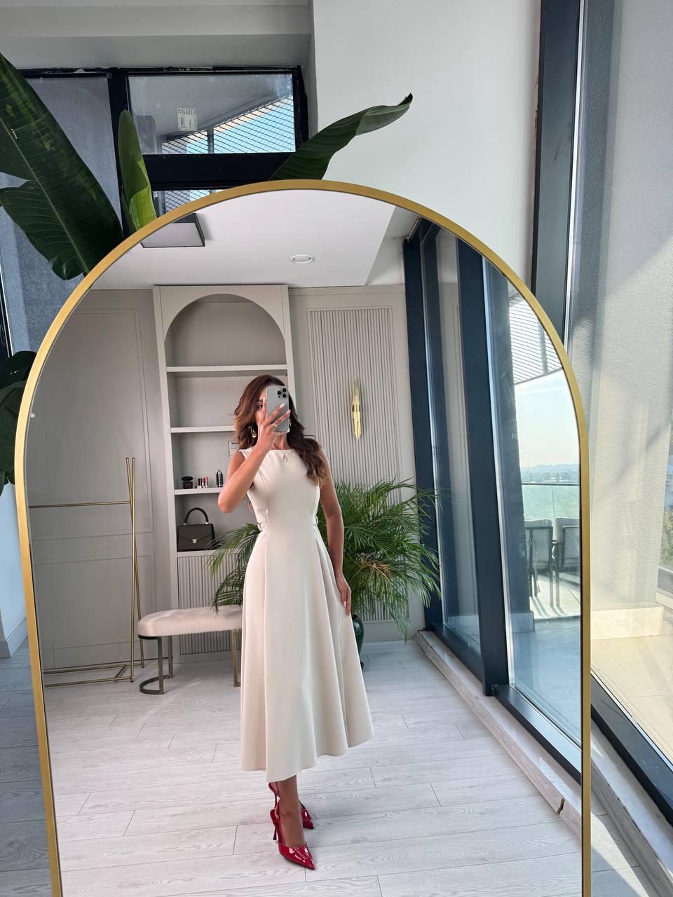 Taş%20Rengi%20Bel%20Kemer%20Detaylı%20Double%20Crep%20Kumaş%20Midi%20Boy%20Elbise