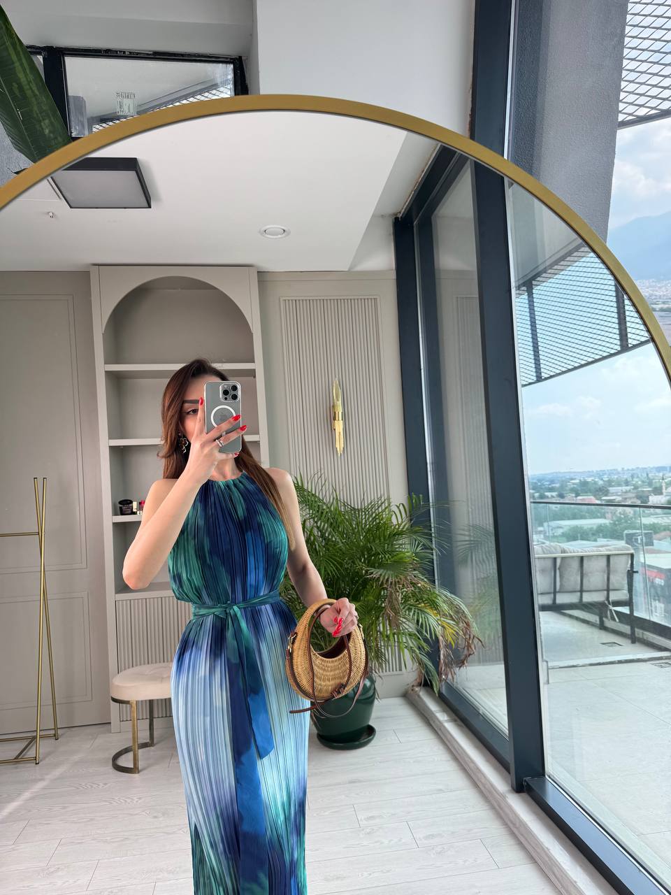 Mavi%20Geçişli%20Astarlı%20İnce%20Piliseli%20Şifon%20Elbise
