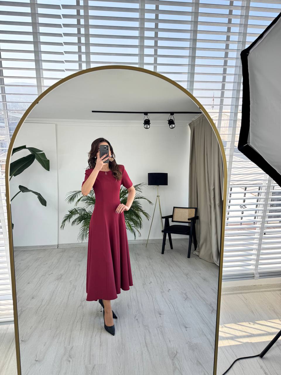 Bordo%20Zara%20Model%20Vatkalı%20Atlas%20Kumaş%20Midi%20Boy%20Elbise