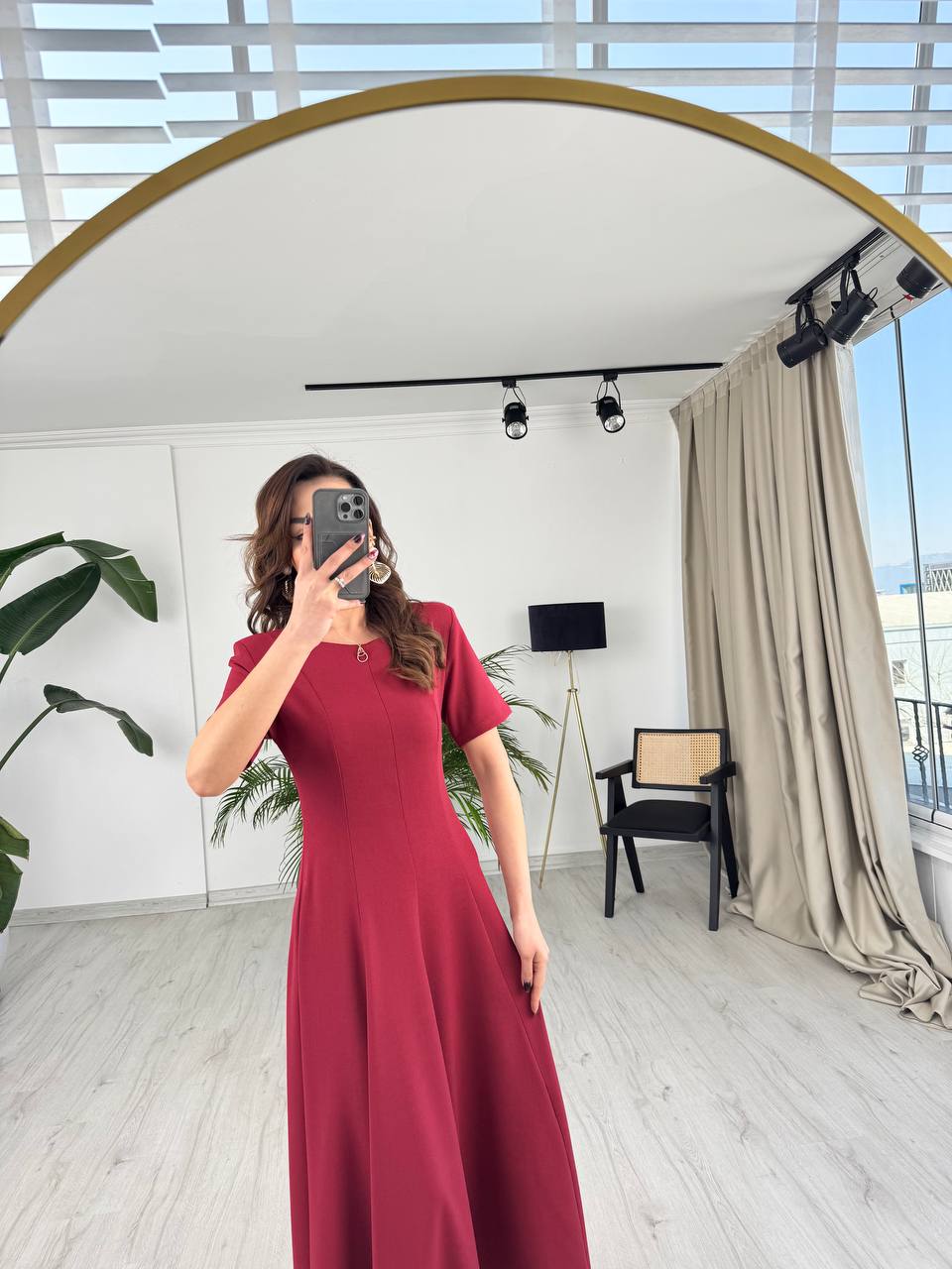 Bordo%20Zara%20Model%20Vatkalı%20Atlas%20Kumaş%20Midi%20Boy%20Elbise