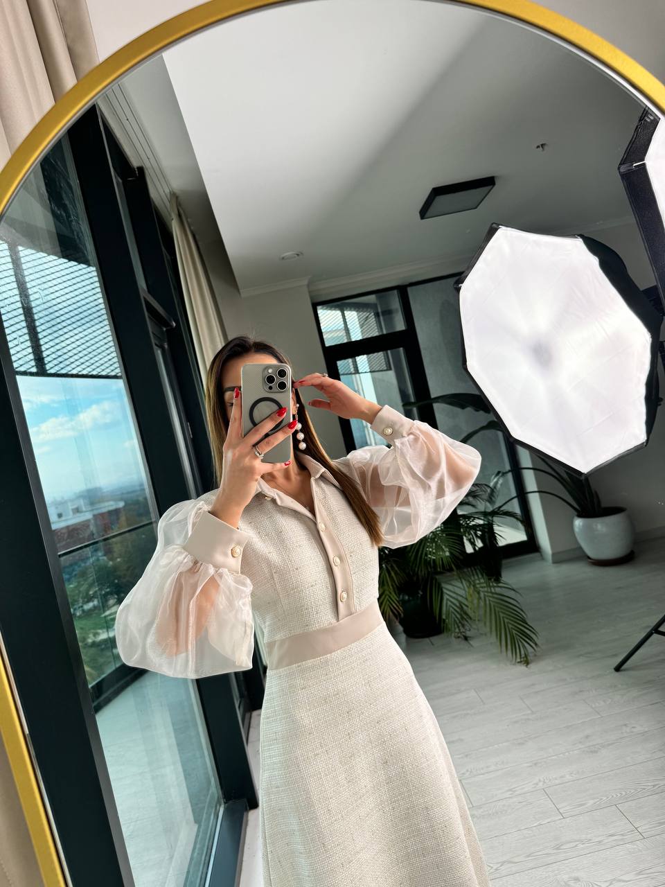 Ekru%20Tasarım%20Kolları%20Organze%20Kumaş%20inci%20Düğmeli%20Tuvid%20Elbise