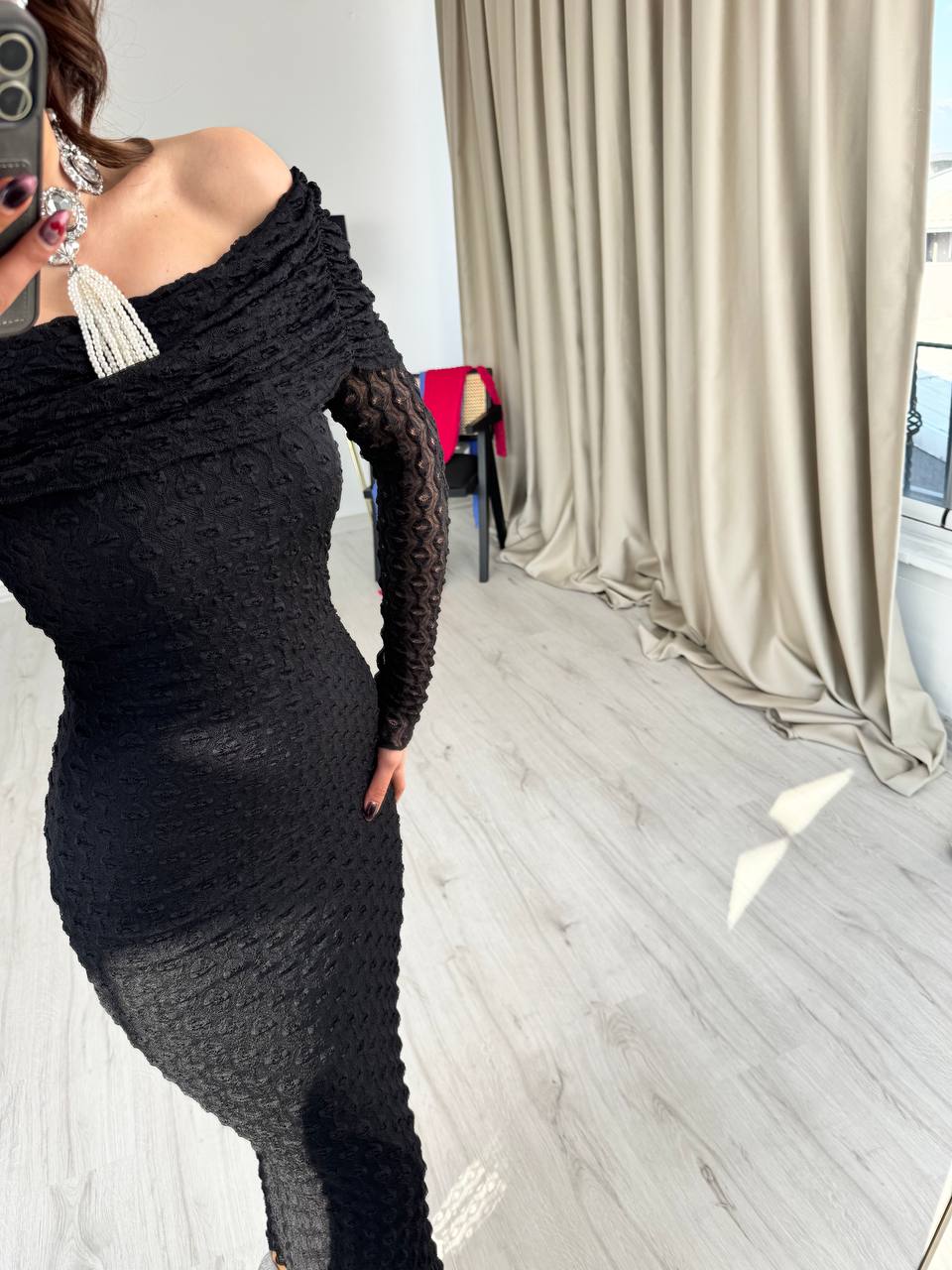 Tasarım%20Siyah%20Astarlı%20Yaka%20Detay%20Dantel%20Elbise