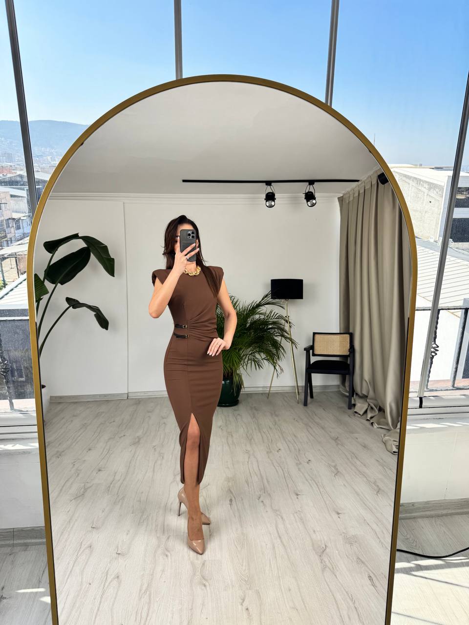 Kahverengi%20Zara%20Model%20Süs%20Kemerli%20Kalem%20Elbise