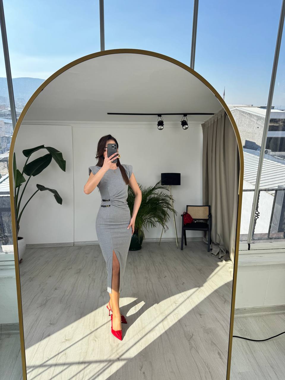 Gri%20Zara%20Model%20Süs%20Kemerli%20Kalem%20Elbise