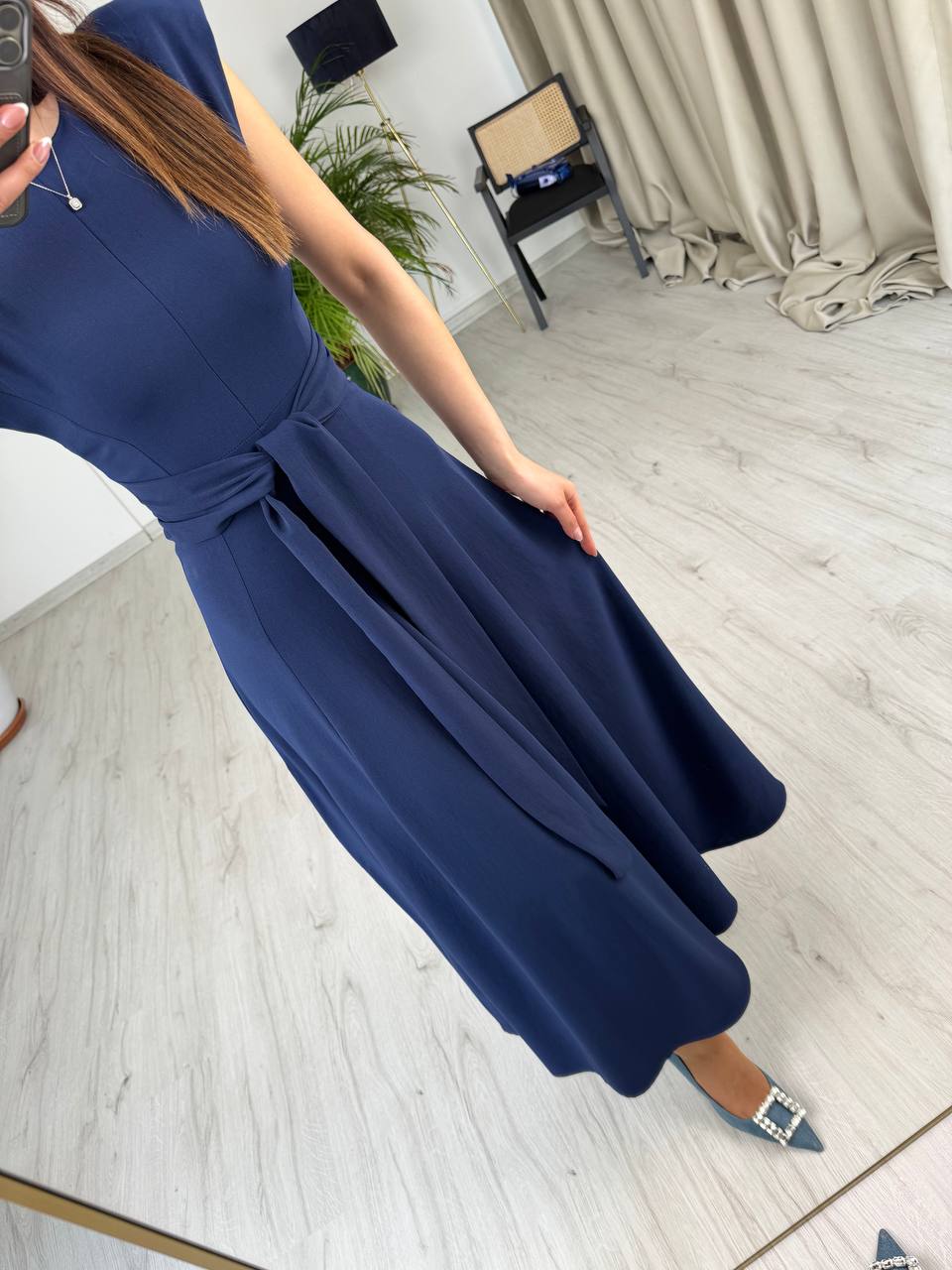 Lacivert%20Bel%20Kuşaklı%20Tensel%20Kumaş%20Midi%20Boy%20Elbise