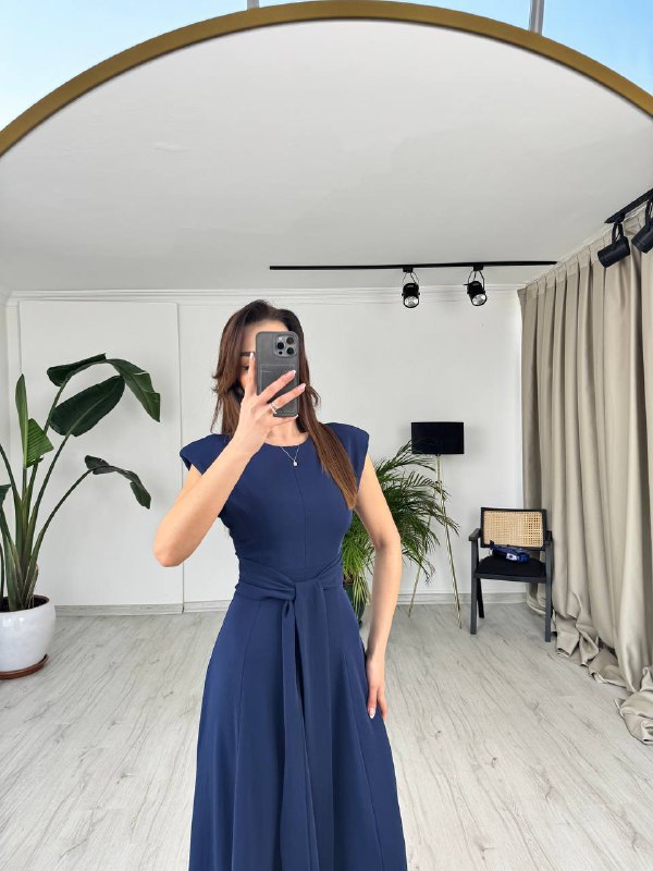 Lacivert%20Bel%20Kuşaklı%20Tensel%20Kumaş%20Midi%20Boy%20Elbise