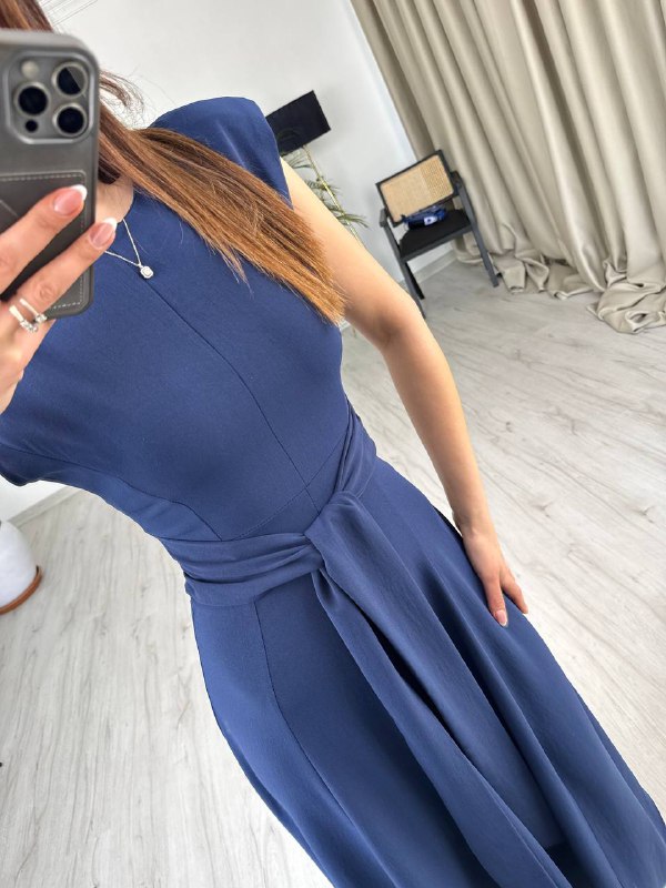 Lacivert%20Bel%20Kuşaklı%20Tensel%20Kumaş%20Midi%20Boy%20Elbise