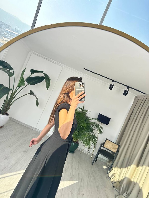 Siyah%20Bel%20Kuşaklı%20Tensel%20Kumaş%20Midi%20Boy%20Elbise