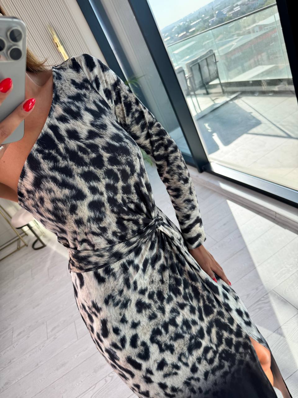 Siyah%20Tonlu%20Leopar%20Desen%20Likralı%20Buzy%20Kumaş%20Elbise