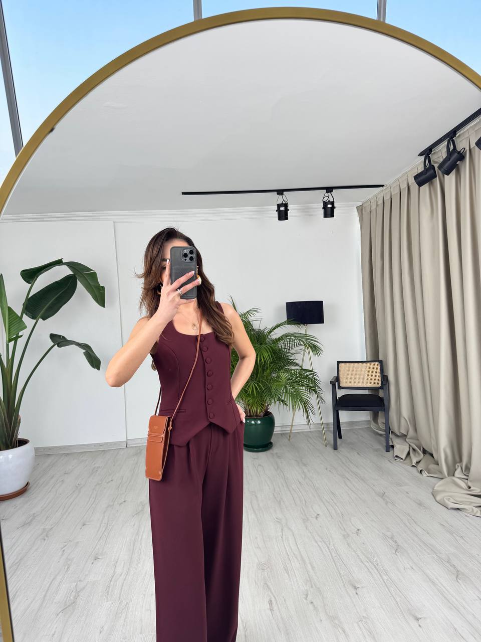 Bordo%20Top%20Düğmeli%20Premium%20İpekli%20Krep%20Kumaş%20Pantolon%20Yelek%20Takım