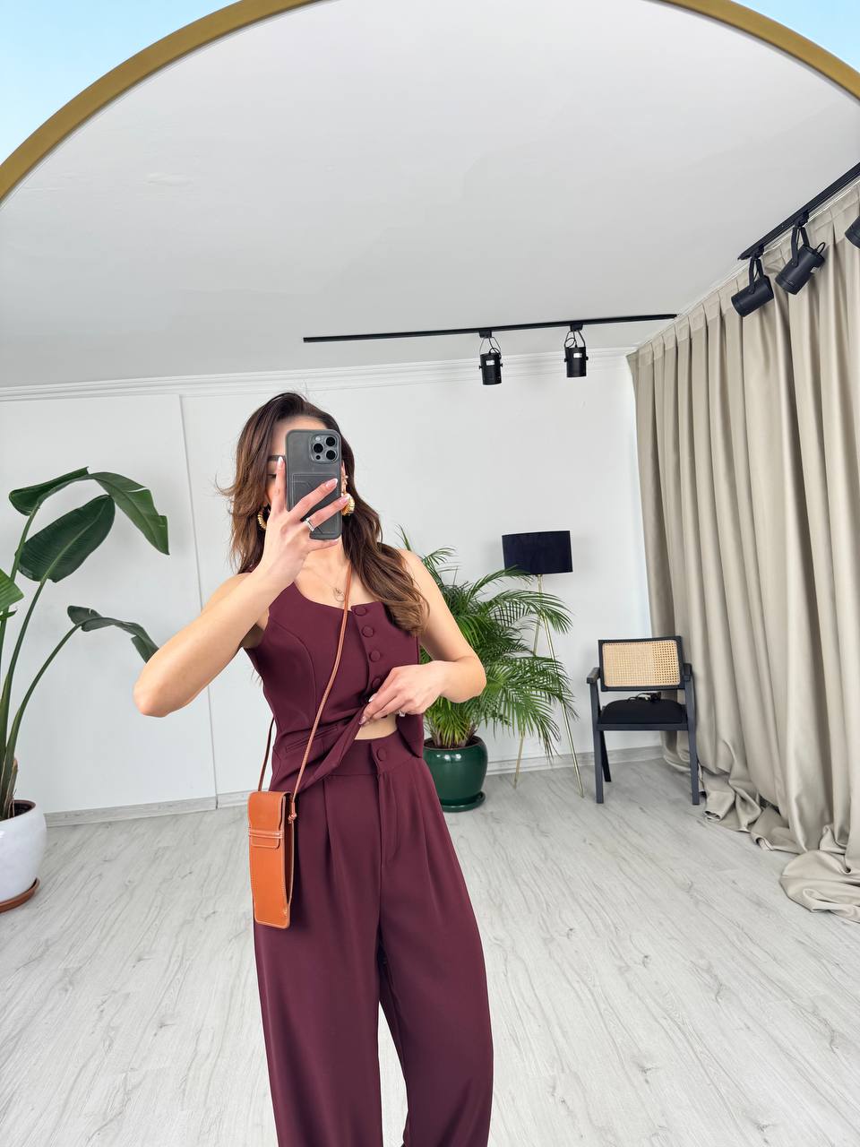 Bordo%20Top%20Düğmeli%20Premium%20İpekli%20Krep%20Kumaş%20Pantolon%20Yelek%20Takım